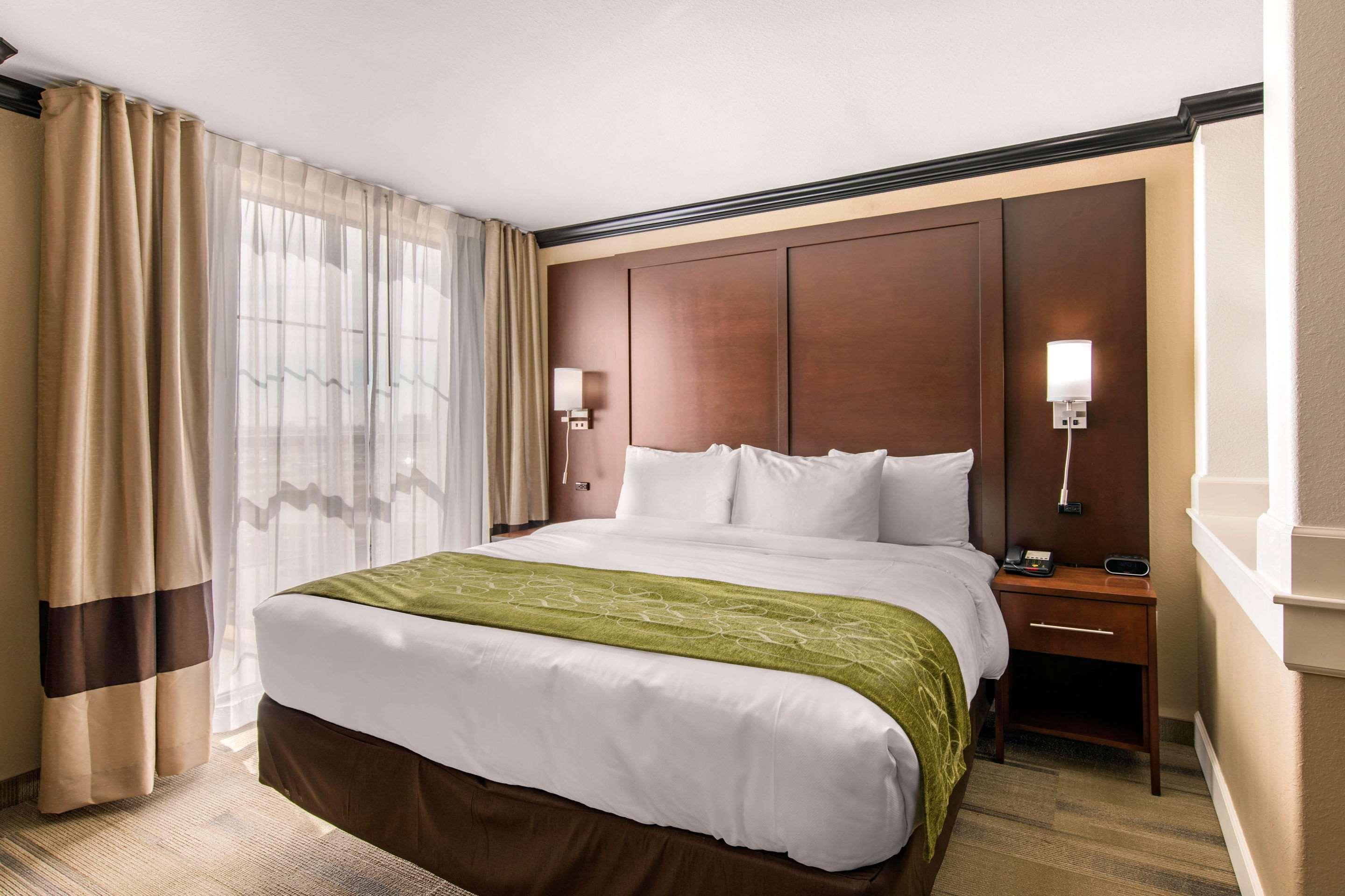 Comfort Suites Liberal Kültér fotó