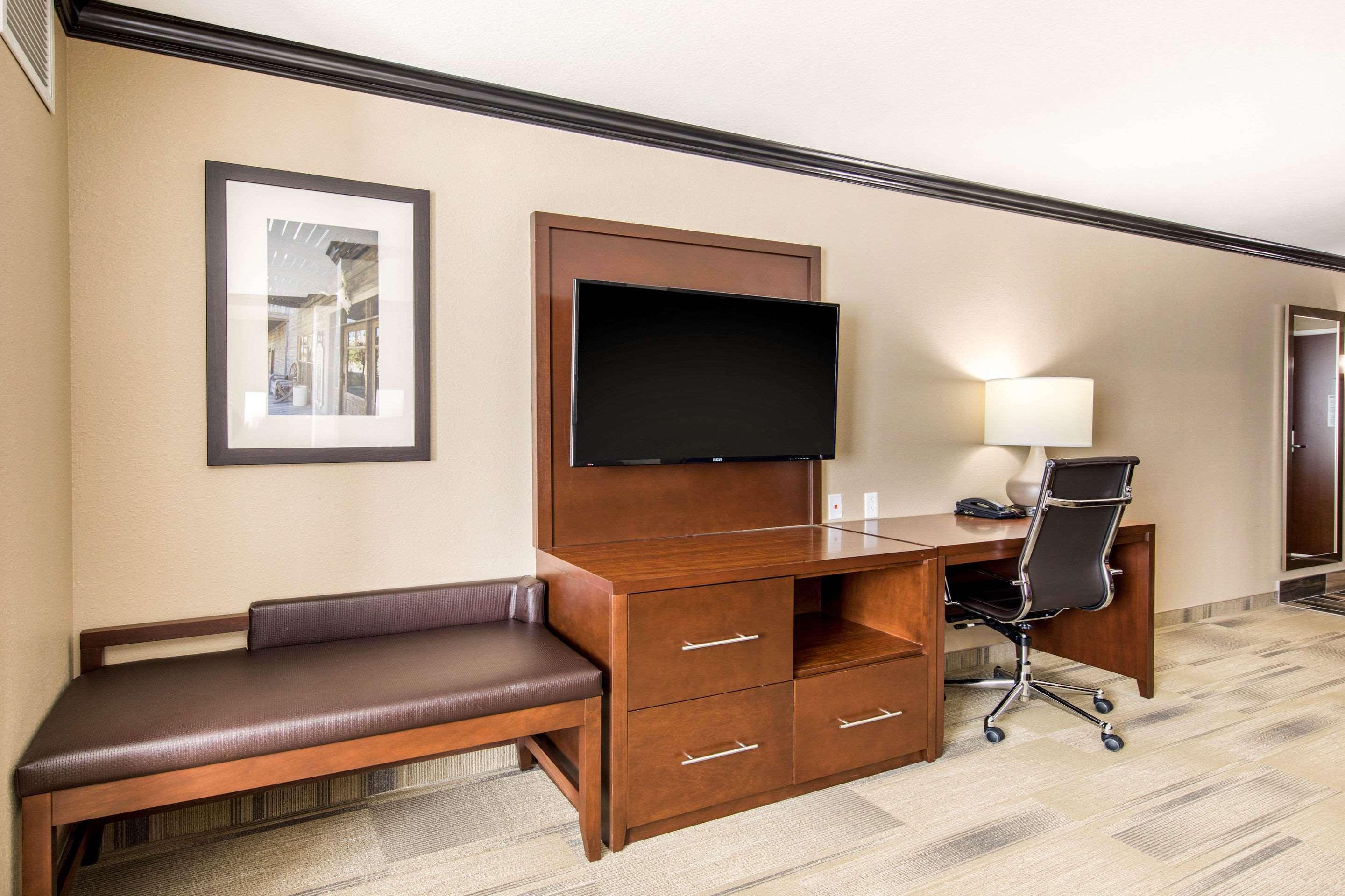 Comfort Suites Liberal Kültér fotó